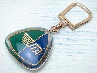 UTA �u���{���L�[�z���_�[