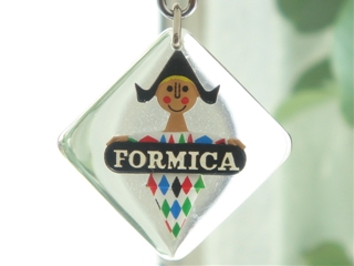 FORMICA�u���{���L�[�z���_�[