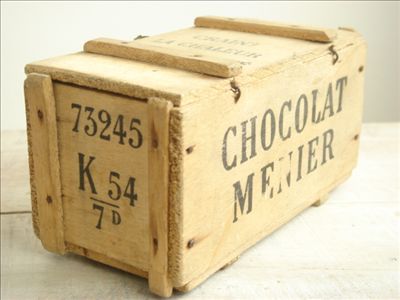 CHOCOLAT MENIERの木箱