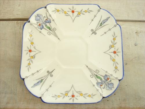 【入手困難】シェリーカップ デミタス 訳あり｜アンティーク食器｜Shelley シェリー｜Dainty White